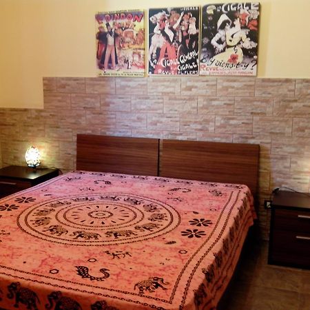 Bed&Breakfast La Casetta SantʼAlessio Siculo 객실 사진