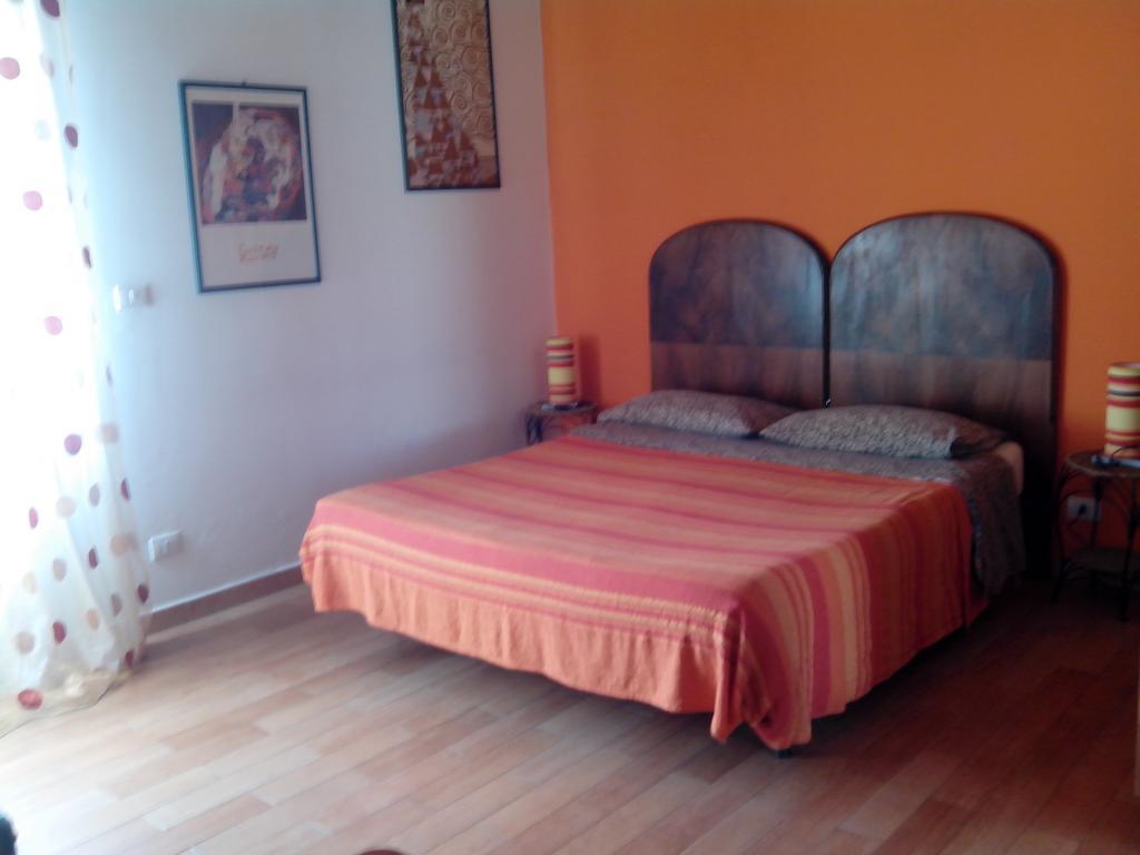 Bed&Breakfast La Casetta SantʼAlessio Siculo 객실 사진