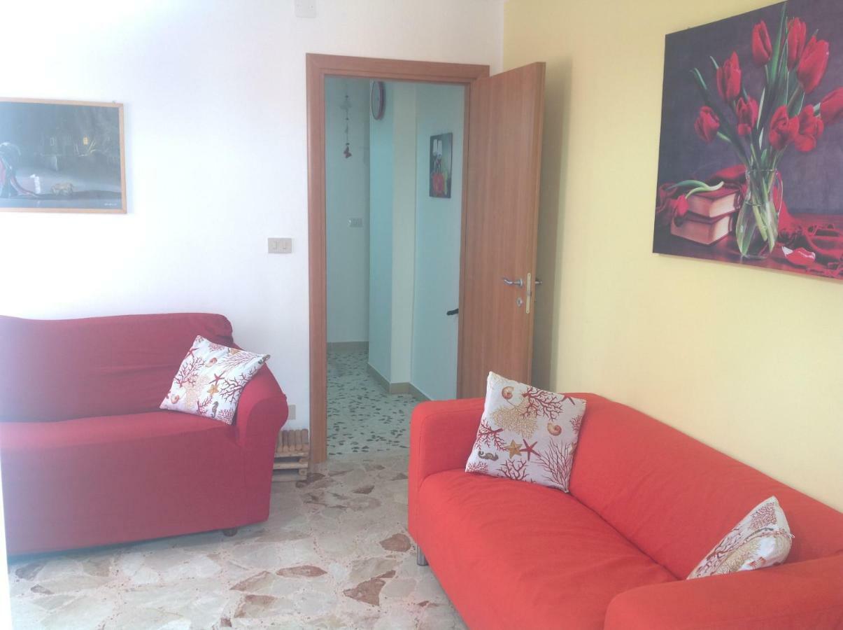 Bed&Breakfast La Casetta SantʼAlessio Siculo 외부 사진